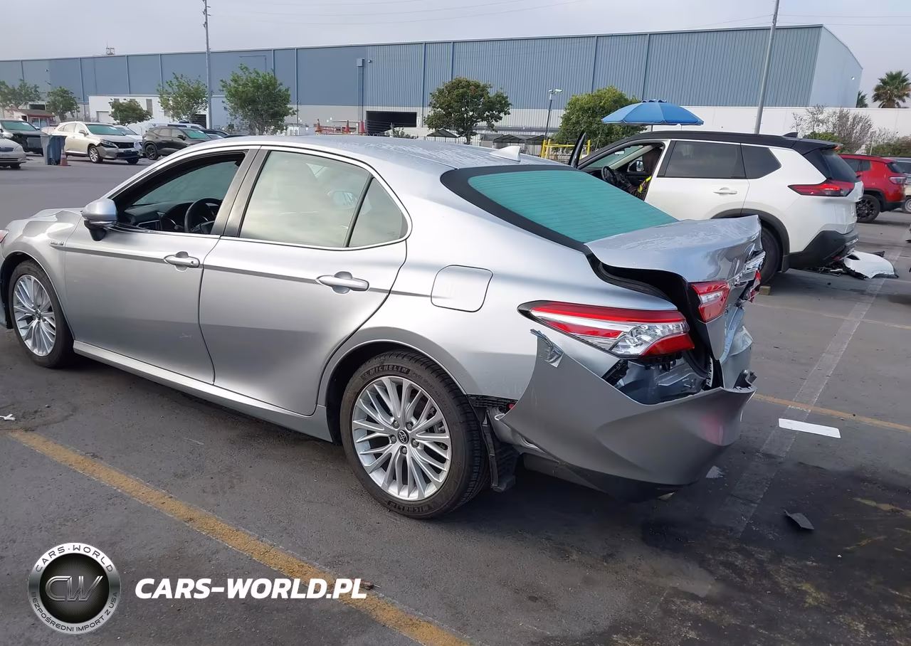 2018 Toyota Camry Hybrid Xle VIN:4T1B21HK2JU005141 - 3