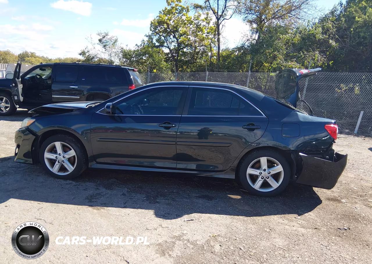 2014 Toyota Camry Se VIN:4T1BF1FKXEU810074 - 14