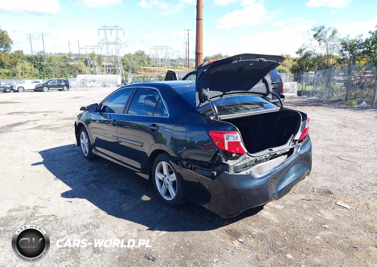 2014 Toyota Camry Se VIN:4T1BF1FKXEU810074 - 3