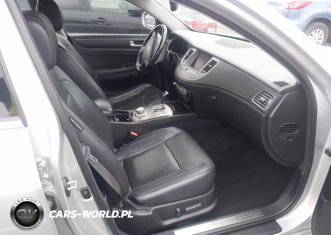 2012 Hyundai Genesis 3.8 VIN:KMHGC4DD0CU199408 - 5