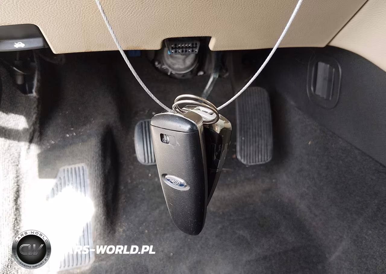 2018 Ford Taurus Limited VIN:1FAHP2F83JG135494 - 11