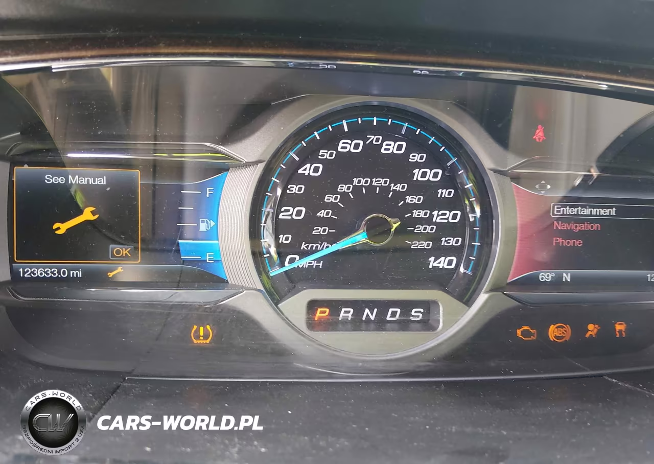 2018 Ford Taurus Limited VIN:1FAHP2F83JG135494 - 7