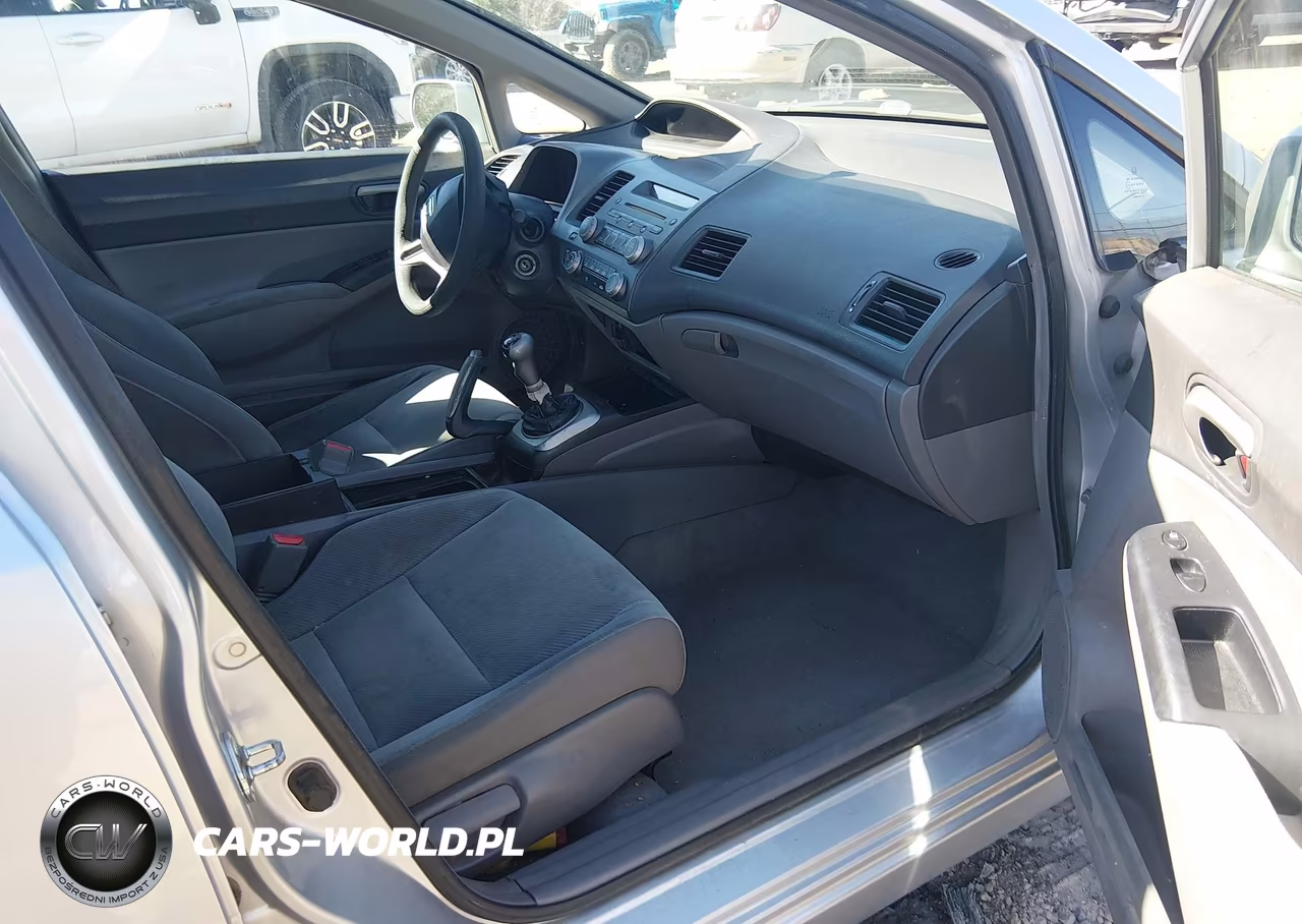 2009 Honda Civic Lx VIN:1HGFA155X9L008119 - 5