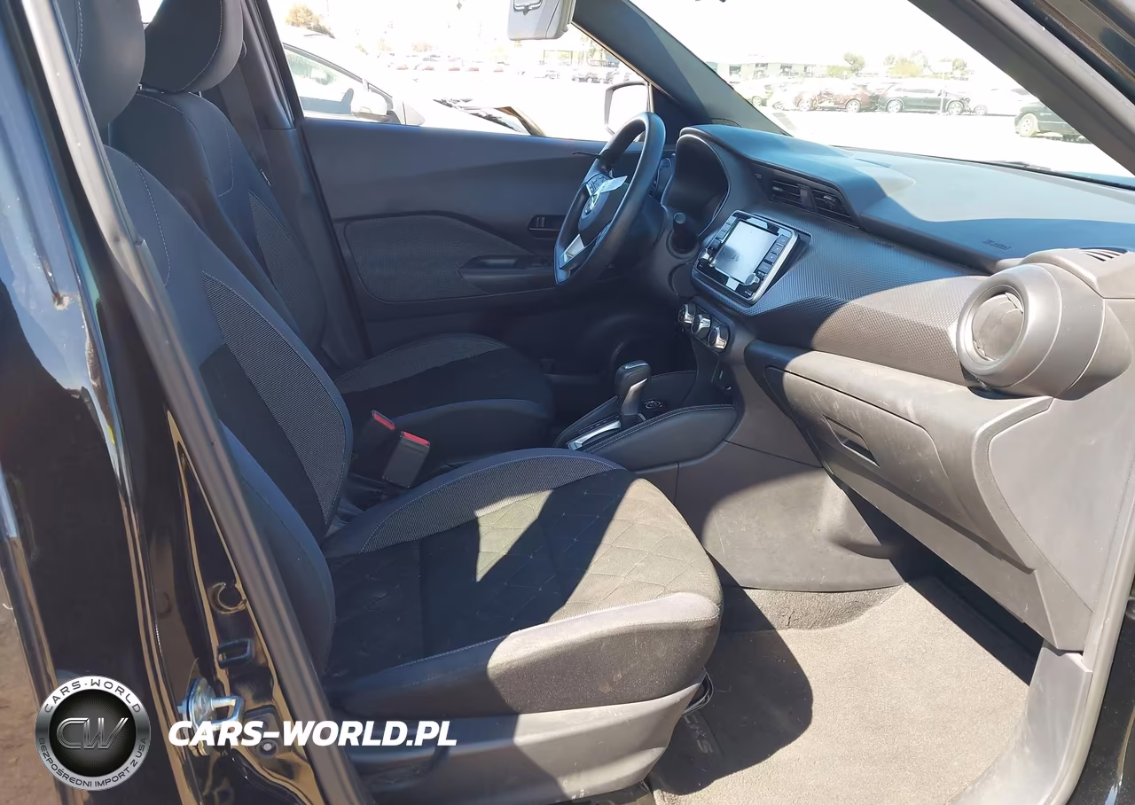2019 Nissan Kicks S VIN:3N1CP5CU5KL534639 - 5