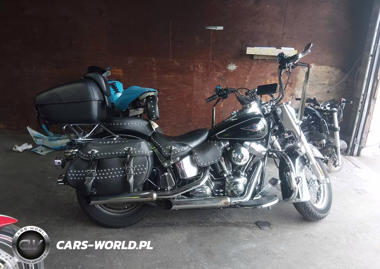 2013 Harley-Davidson Flstc Heritage Softail Classic VIN:1HD1BWV1XDB014144 - 12