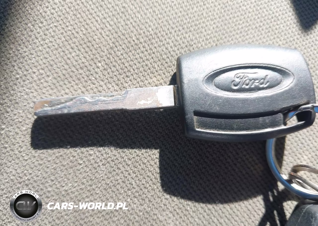 2013 Ford Fiesta S VIN:3FADP4AJ1DM203144 - 11