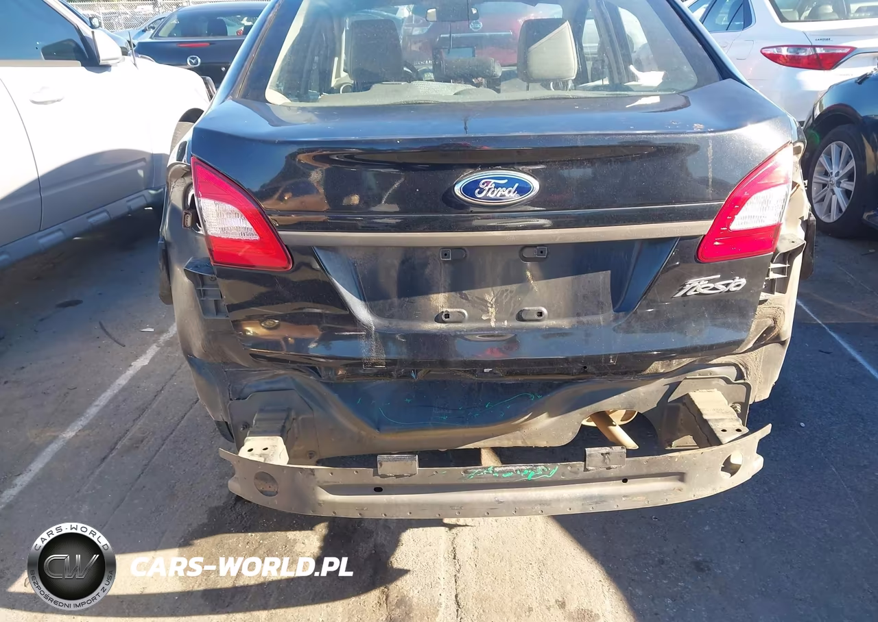 2013 Ford Fiesta S VIN:3FADP4AJ1DM203144 - 6
