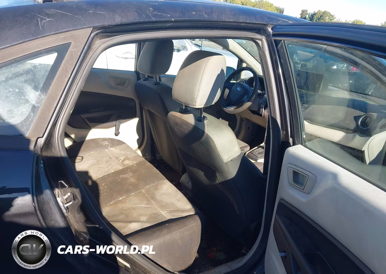 2013 Ford Fiesta S VIN:3FADP4AJ1DM203144 - 8