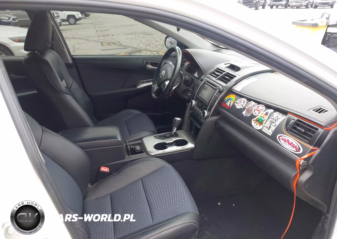 2014 Toyota Camry Se VIN:4T1BF1FK3EU752356 - 5