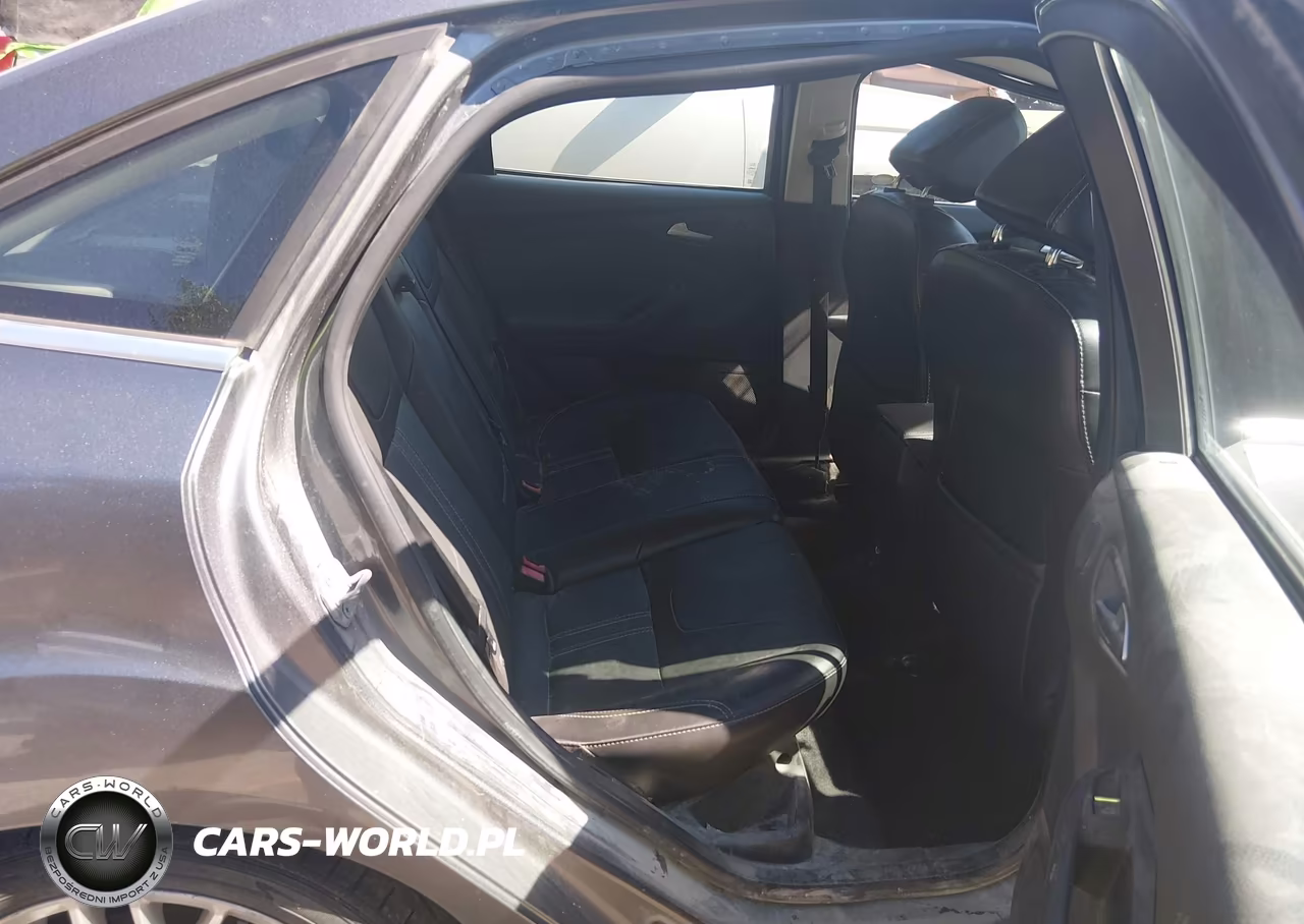2013 Ford Focus Titanium VIN:1FADP3J29DL382103 - 8
