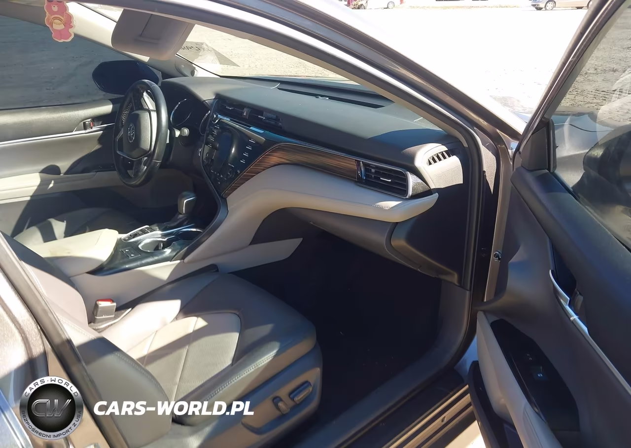 2019 Toyota Camry L-Le-Se-Xle VIN:4T1B11HK3KU758424 - 5