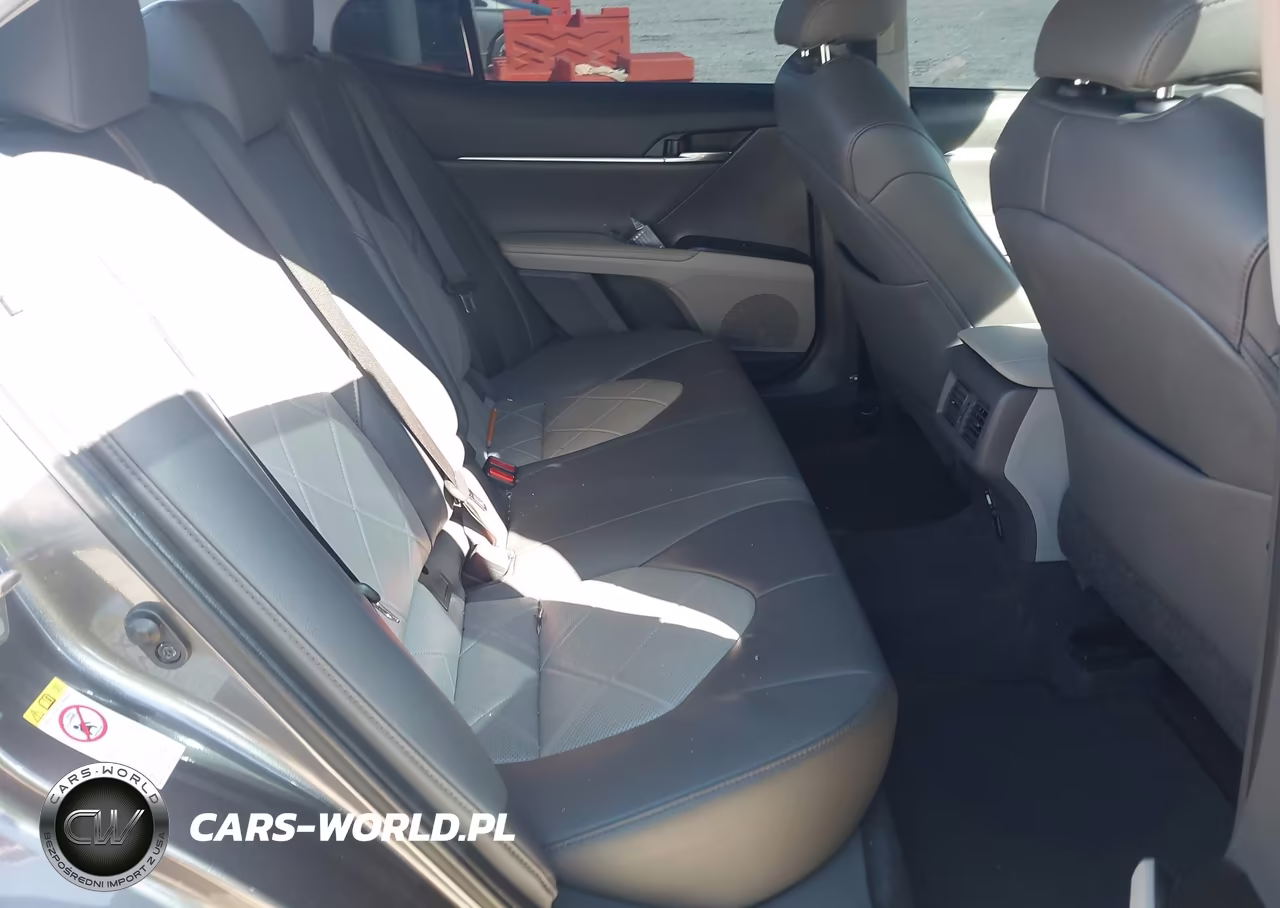 2019 Toyota Camry L-Le-Se-Xle VIN:4T1B11HK3KU758424 - 8
