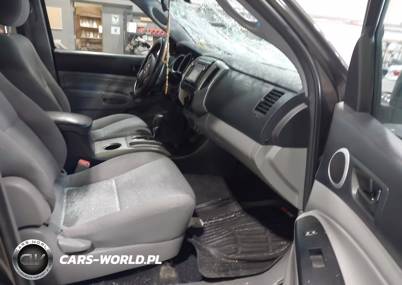 2015 Toyota Tacoma Base V6 VIN:3TMMU4FN4FM079419 - 5