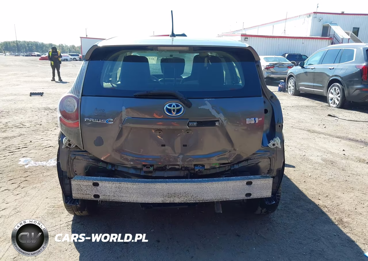 2013 Toyota Prius C One VIN:JTDKDTB31D1035121 - 17