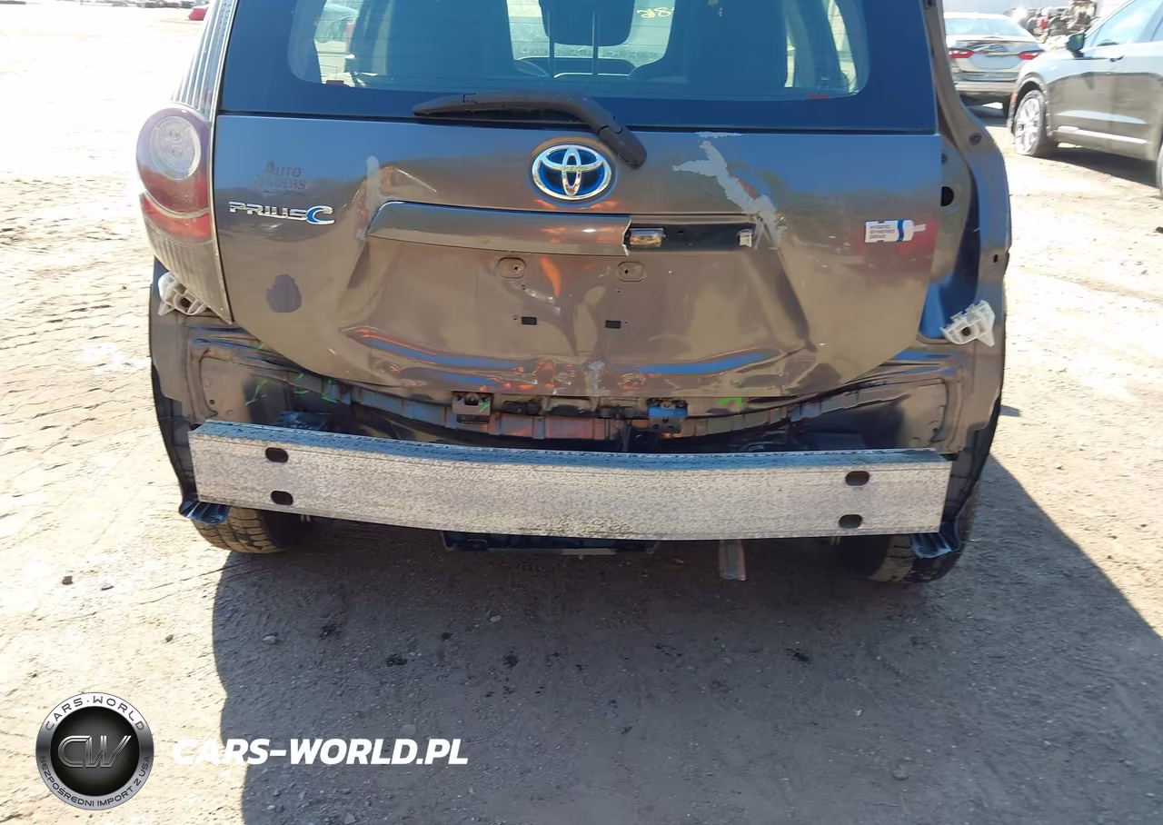 2013 Toyota Prius C One VIN:JTDKDTB31D1035121 - 6