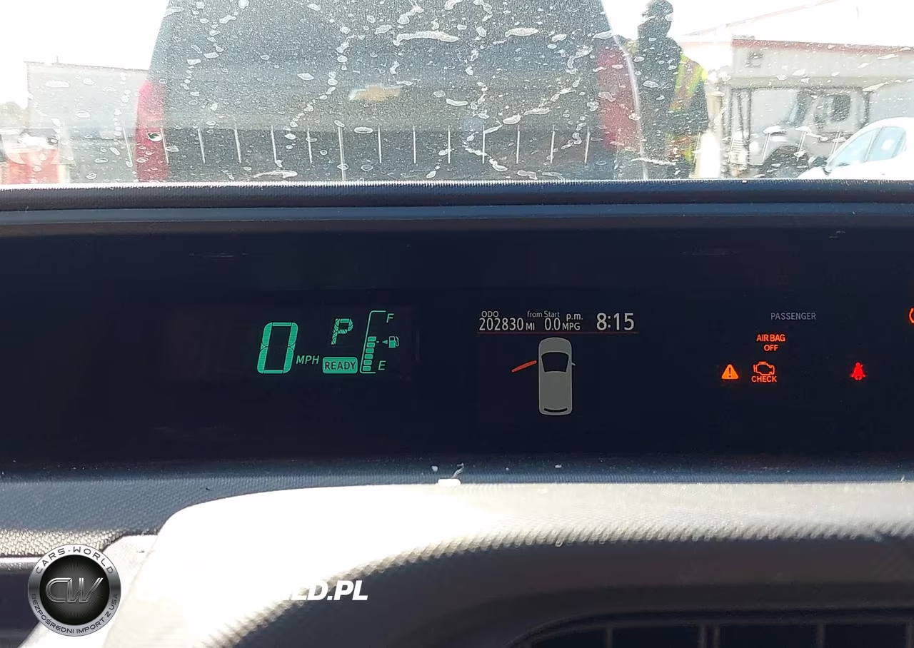 2013 Toyota Prius C One VIN:JTDKDTB31D1035121 - 7