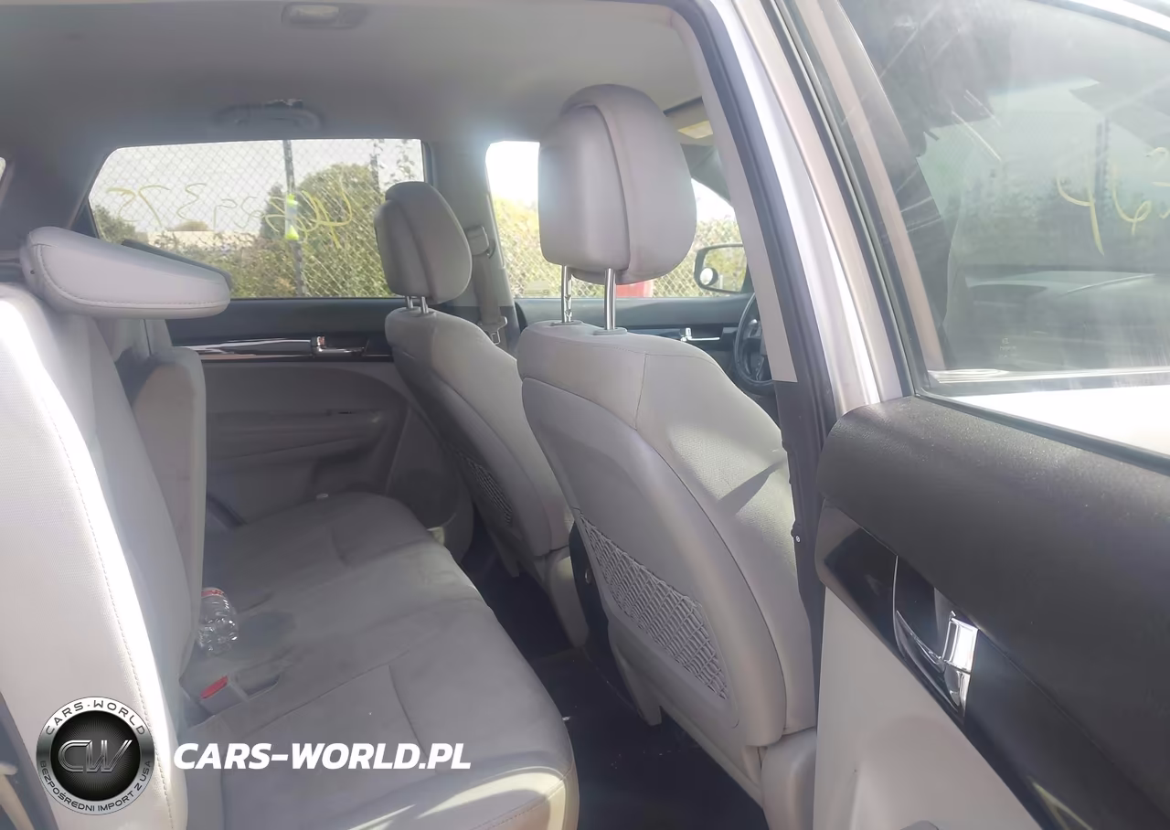 2013 Kia Sorento Lx V6 VIN:5XYKTDA27DG402573 - 8