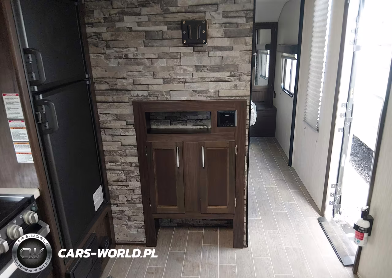 2020 Cherokee Graywolf VIN:4X4TCKA29LK062855 - 8
