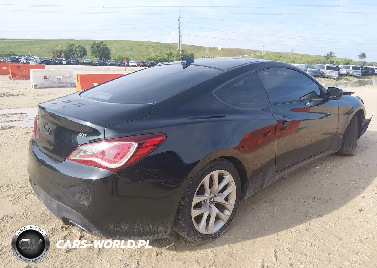 2013 Hyundai Genesis 2.0T Premium VIN:KMHHT6KDXDU105314 - 4