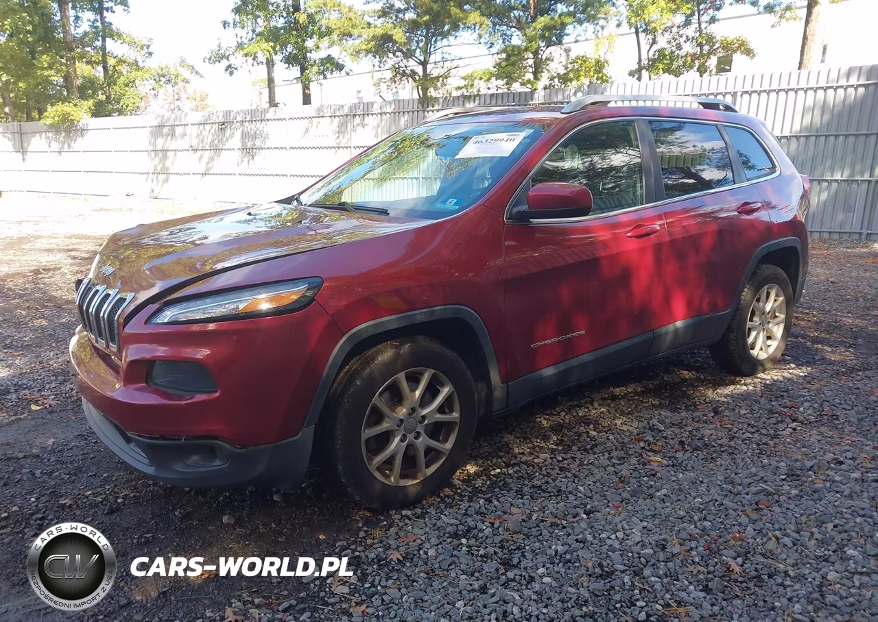 2014 Jeep Cherokee Latitude VIN:1C4PJLCS8EW116917 - 2
