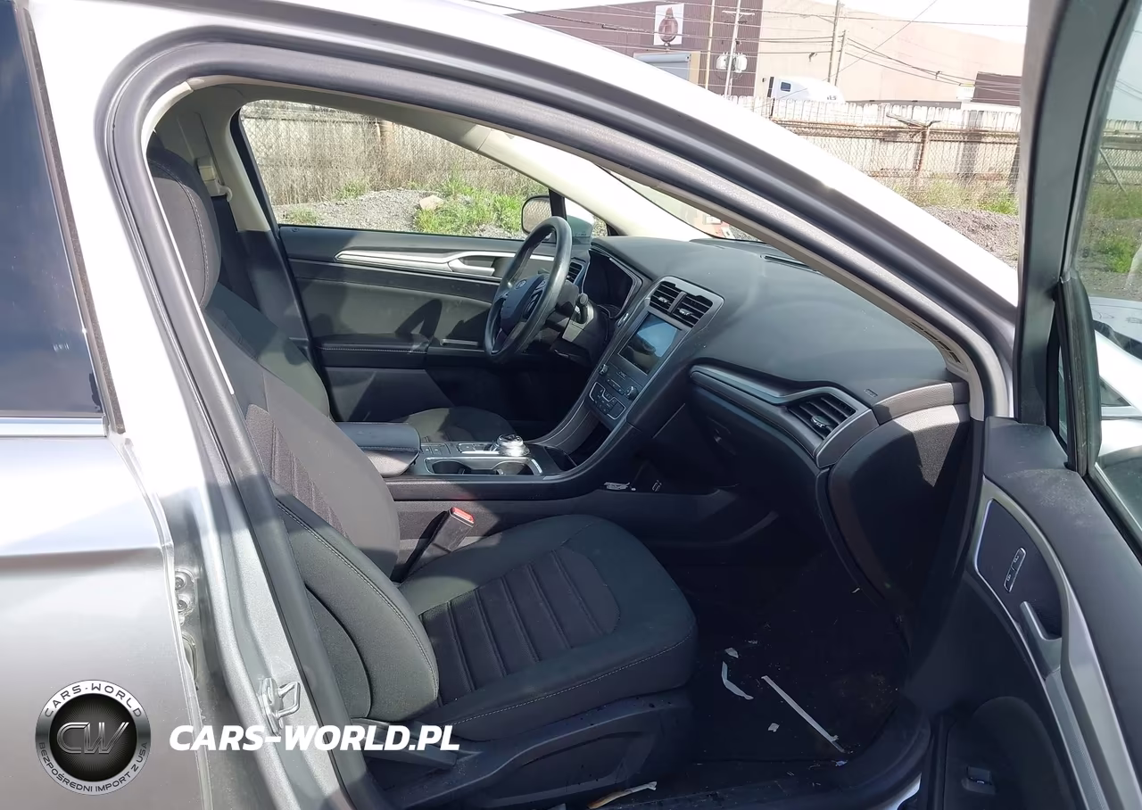 2020 Ford Fusion Se VIN:3FA6P0HD7LR217827 - 5