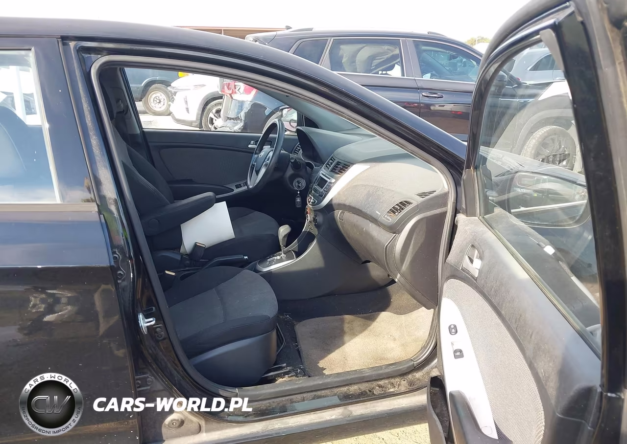 2014 Hyundai Accent Gs VIN:KMHCT5AE4EU176282 - 5
