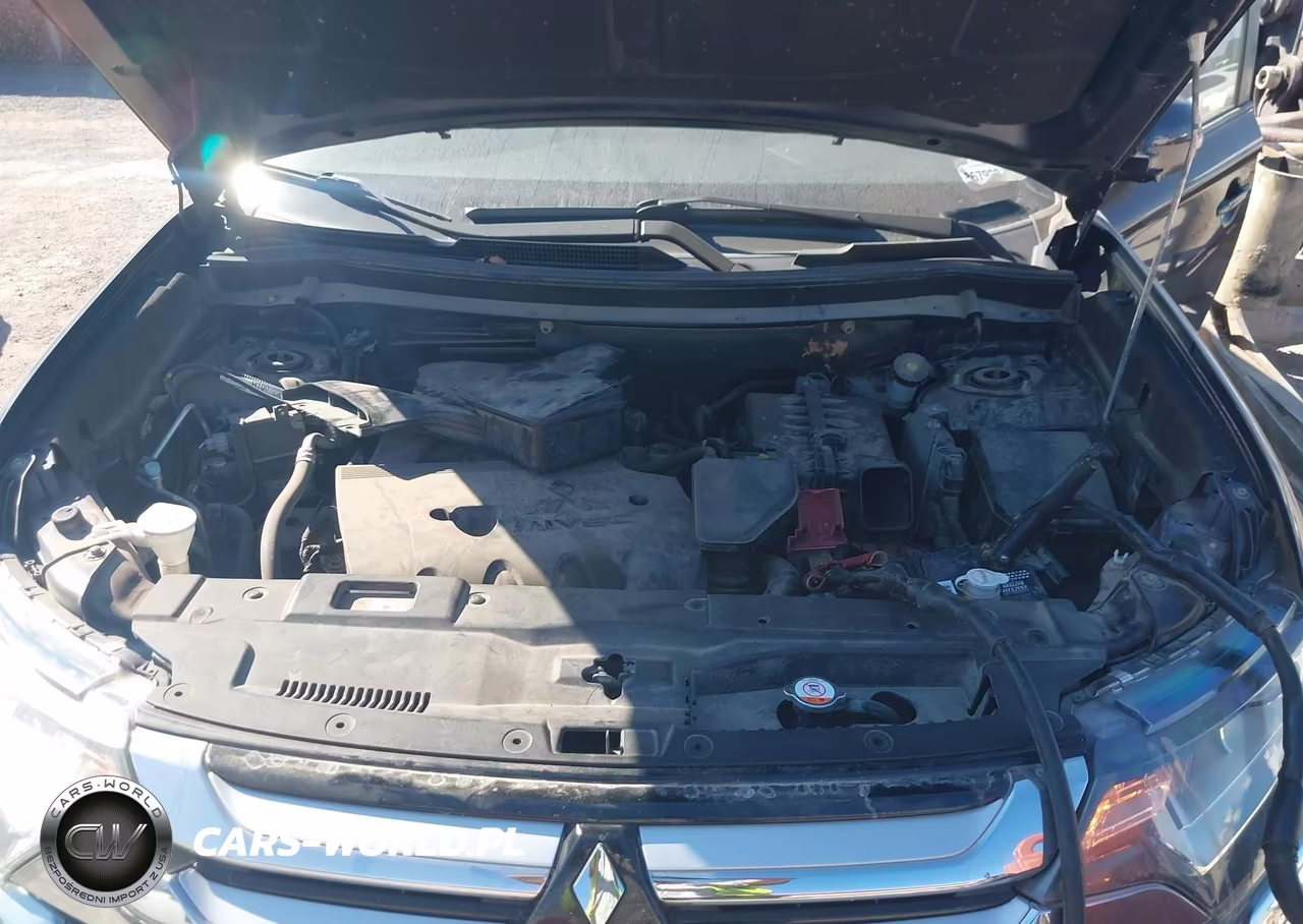 2016 Mitsubishi Outlander Sel VIN:JA4AZ3A32GZ026362 - 10