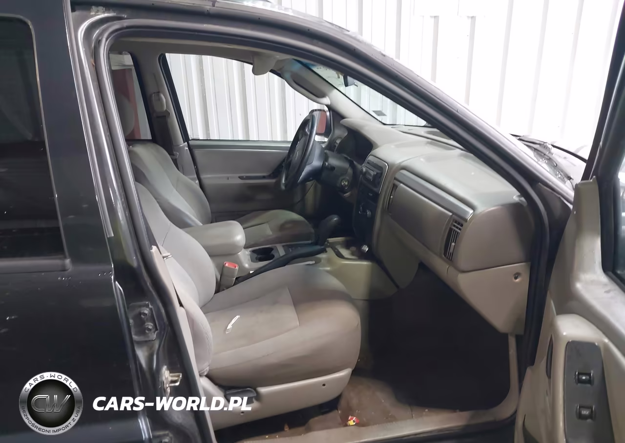 2004 Jeep Grand Cherokee Laredo VIN:1J4GW48S04C377517 - 5