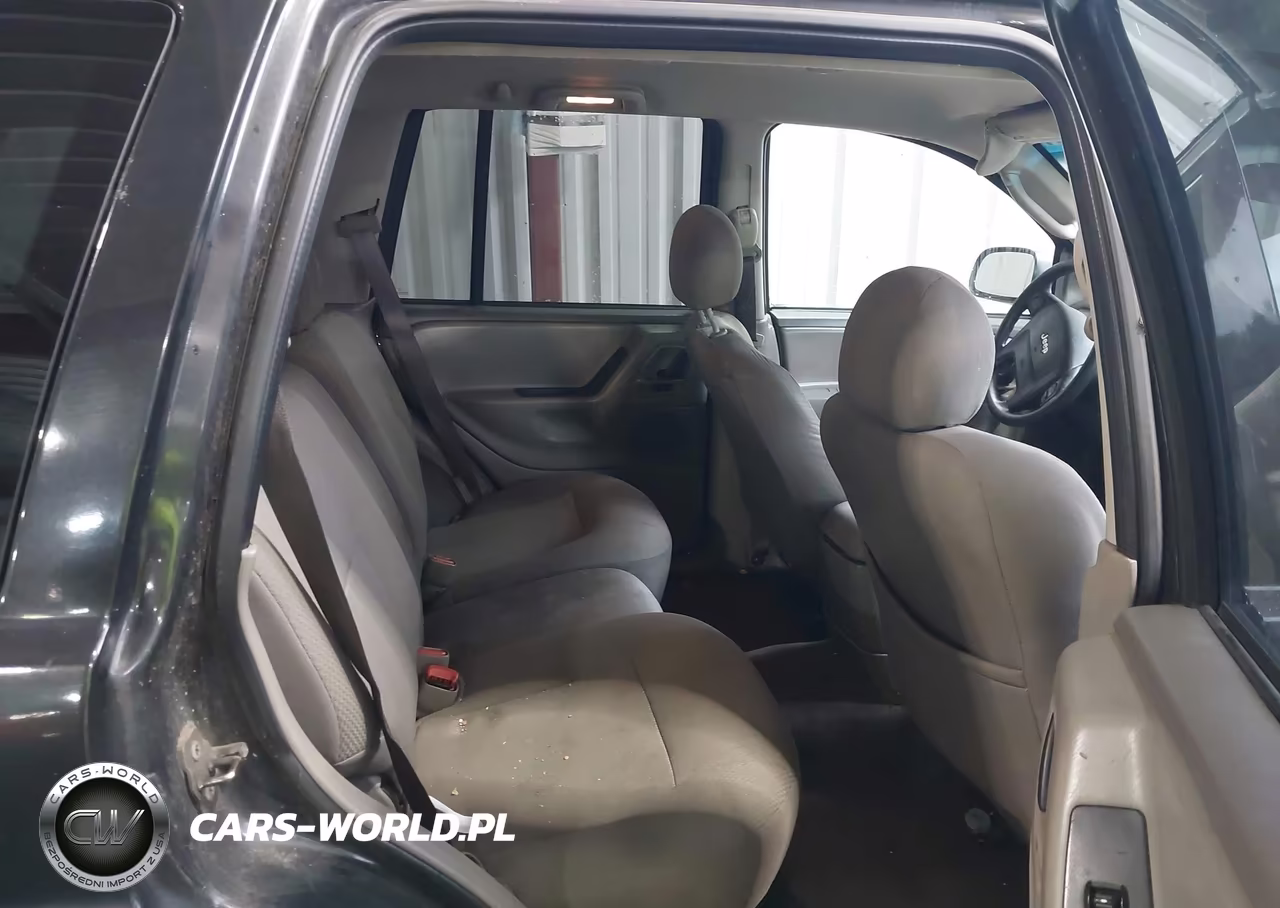 2004 Jeep Grand Cherokee Laredo VIN:1J4GW48S04C377517 - 8