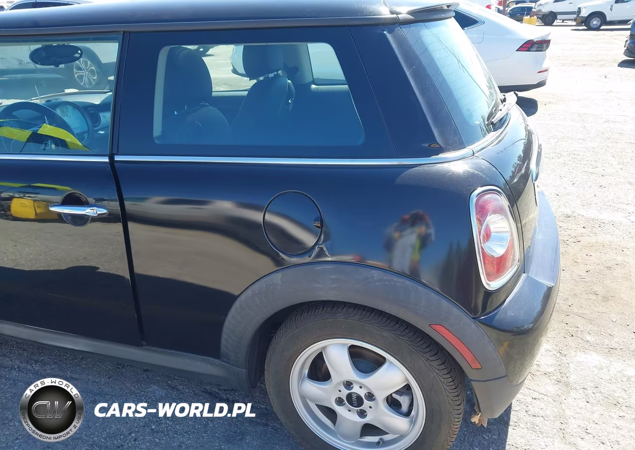 2011 Mini Cooper VIN:WMWSU3C50BT097348 - 16
