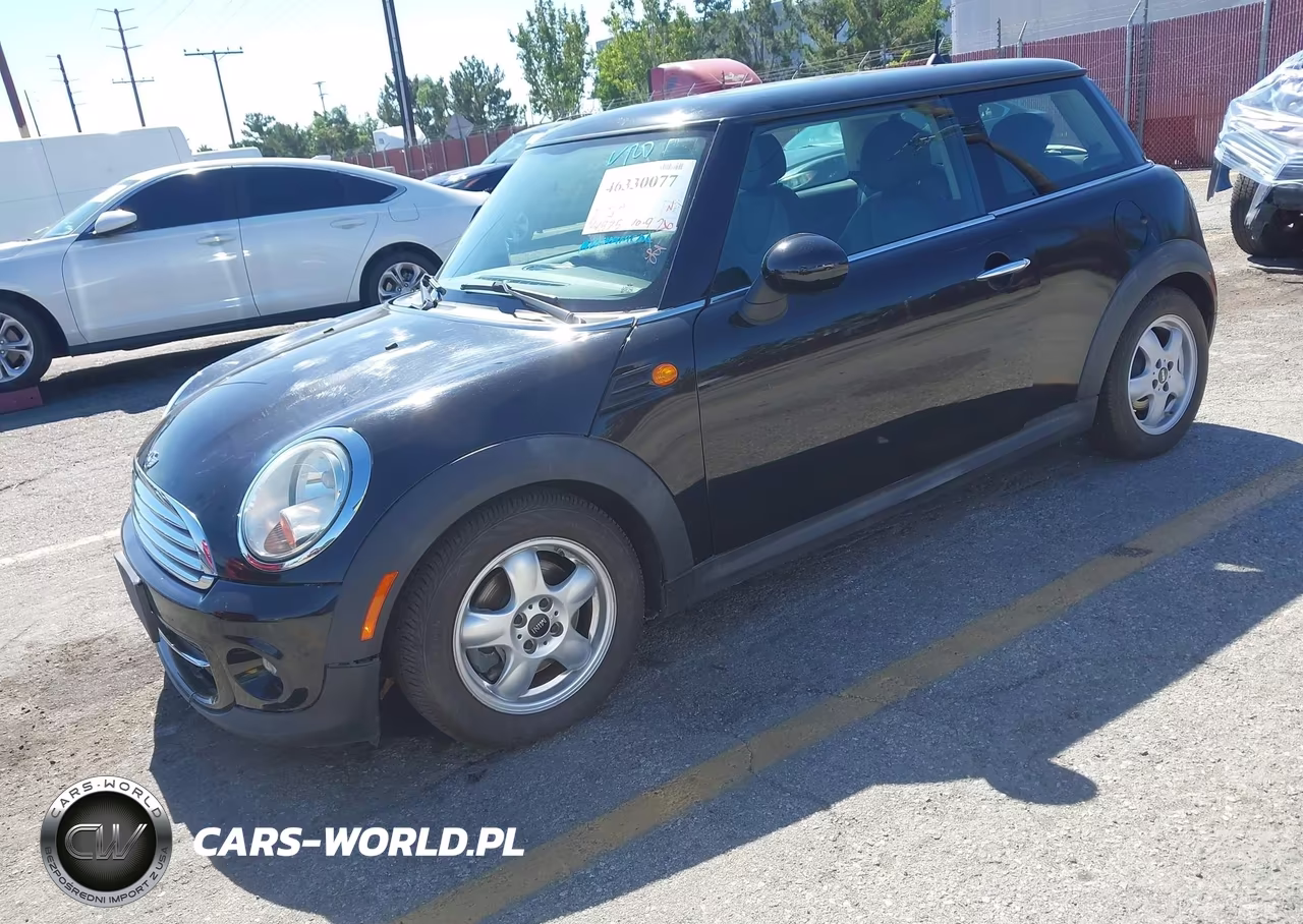 2011 Mini Cooper VIN:WMWSU3C50BT097348 - 2
