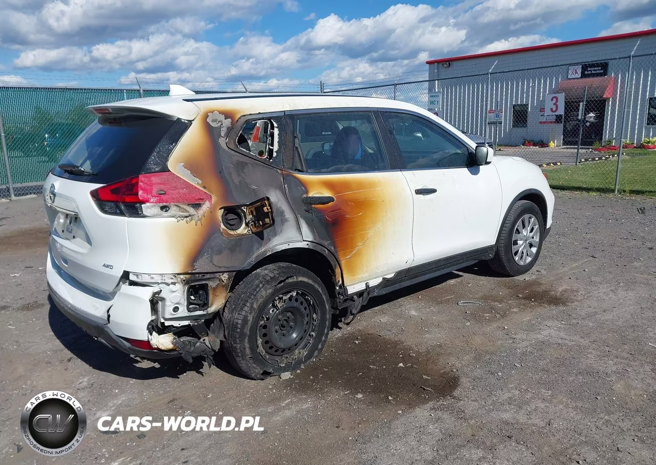 2017 Nissan Rogue S VIN:KNMAT2MV2HP549280 - 4