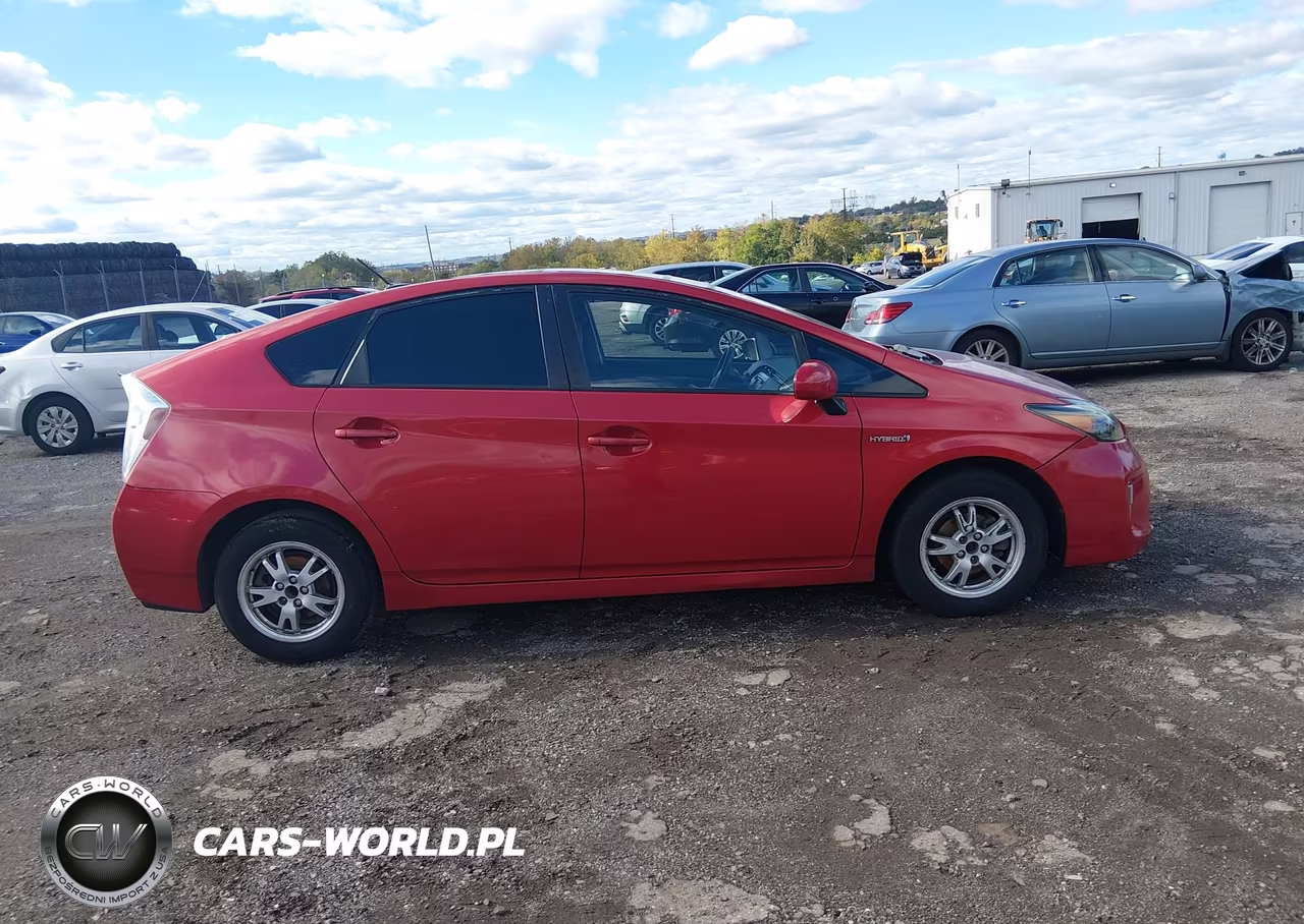2014 Toyota Prius Three VIN:JTDKN3DU7E1826838 - 13