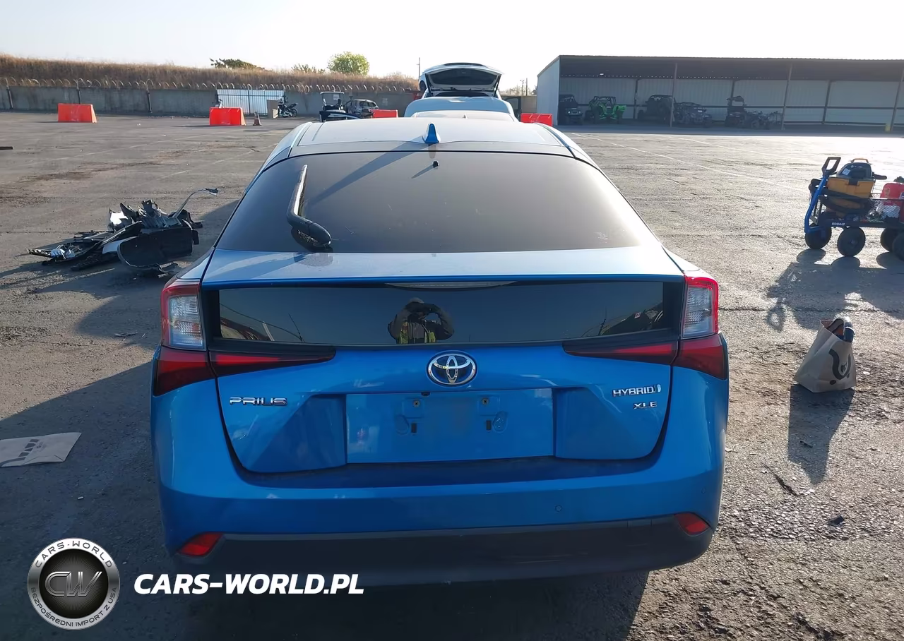 2021 Toyota Prius Xle VIN:JTDKAMFU2M3136643 - 16