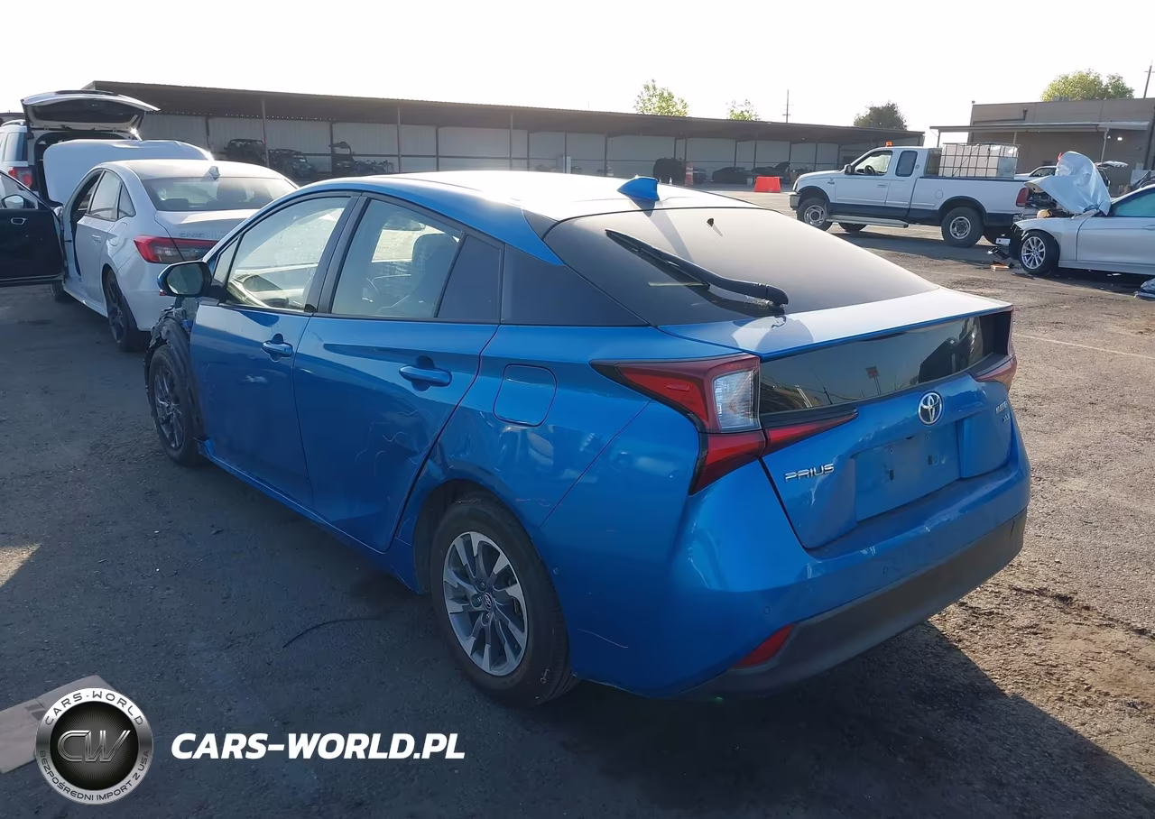 2021 Toyota Prius Xle VIN:JTDKAMFU2M3136643 - 3