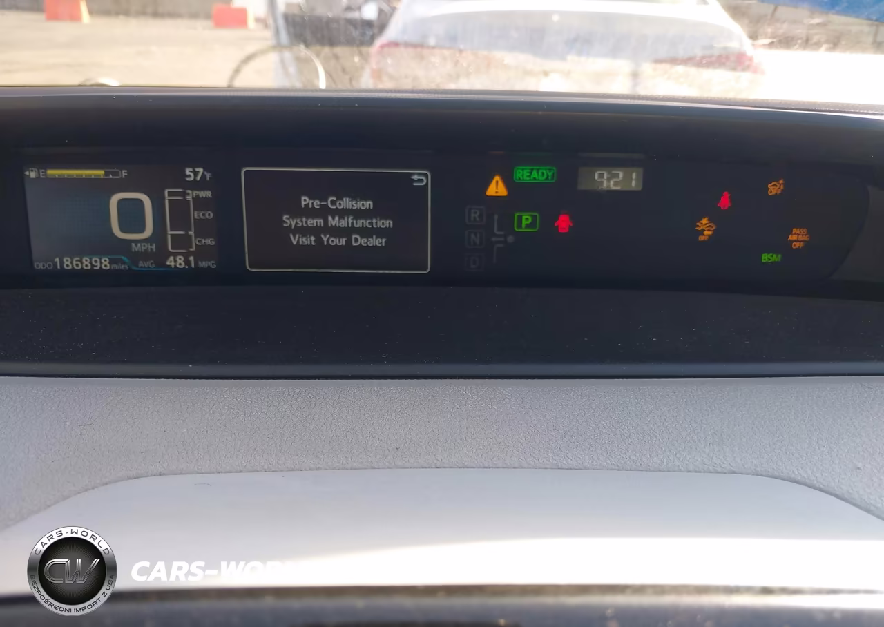 2021 Toyota Prius Xle VIN:JTDKAMFU2M3136643 - 7