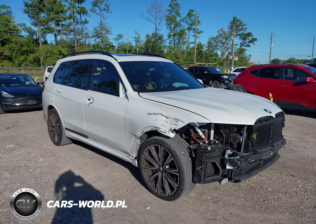 2021 BMW X7 M50I