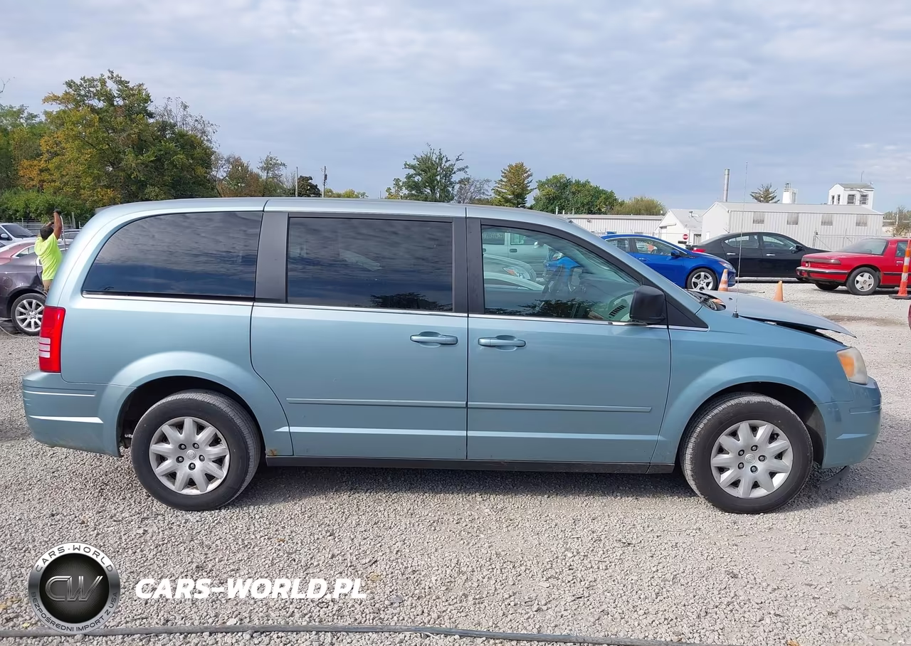 2009 Chrysler Town & Country Lx VIN:2A8HR44EX9R502189 - 14