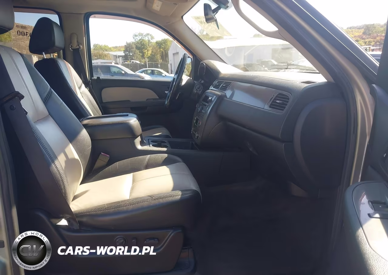 2008 Chevrolet Tahoe Lt VIN:1GNFK13088R201147 - 5