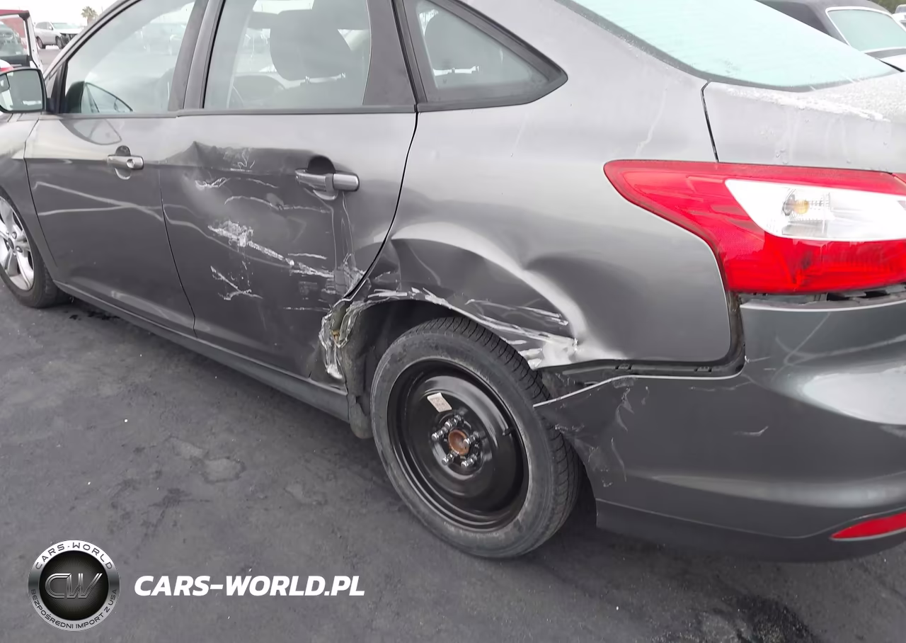 2014 Ford Focus Se VIN:1FADP3F23EL414103 - 6