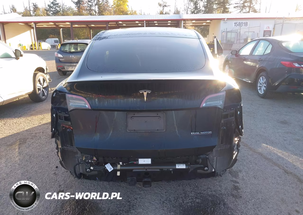 2023 Tesla Model Y Performance Dual Motor All-Wheel Drive VIN:7SAYGDEF7PF770374 - 17