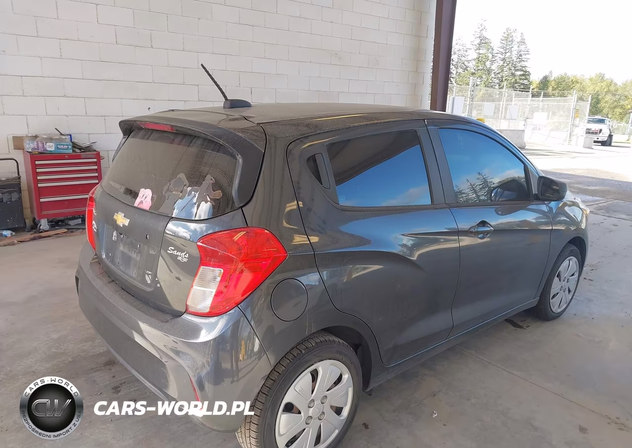 2018 Chevrolet Spark Ls Cvt VIN:KL8CB6SA0JC449297 - 4