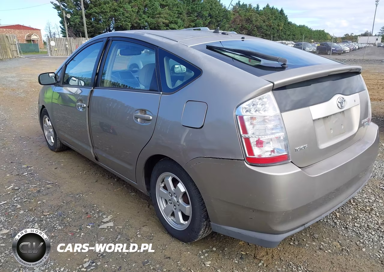 2007 Toyota Prius VIN:JTDKB20UX77560773 - 3
