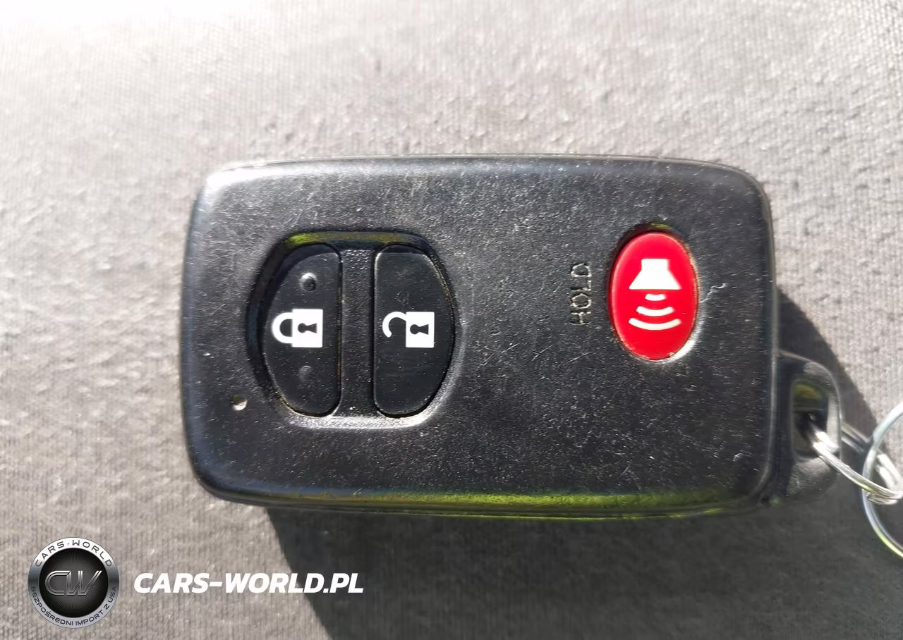 2011 Toyota Prius Two VIN:JTDKN3DU4B5264711 - 11