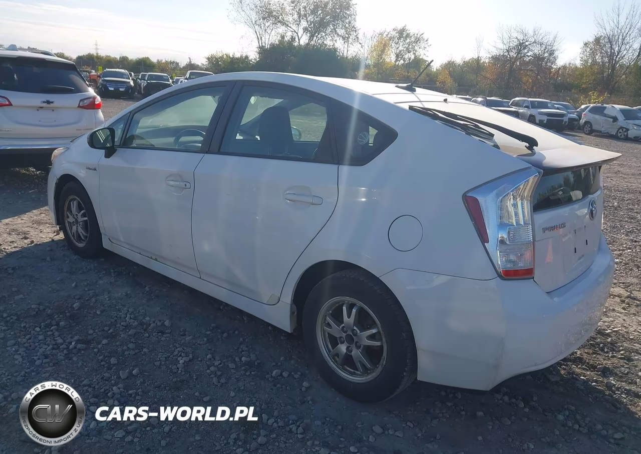 2011 Toyota Prius Two VIN:JTDKN3DU4B5264711 - 3