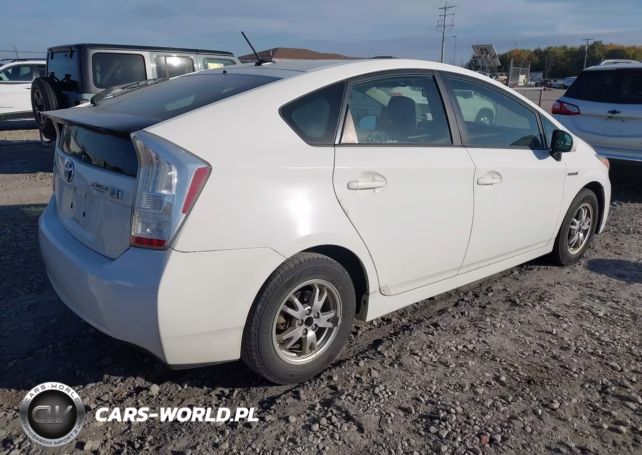 2011 Toyota Prius Two VIN:JTDKN3DU4B5264711 - 4