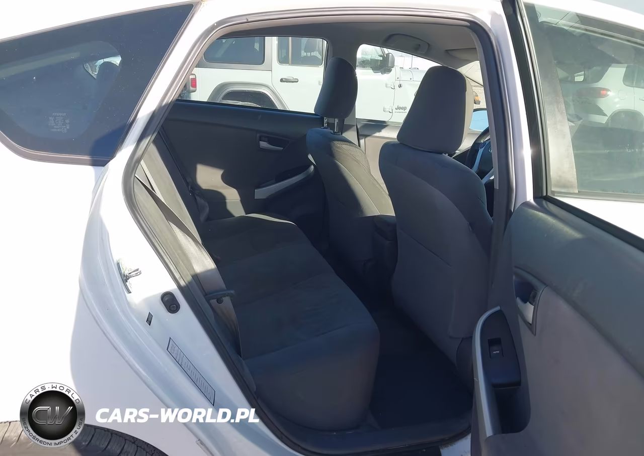 2011 Toyota Prius Two VIN:JTDKN3DU4B5264711 - 8