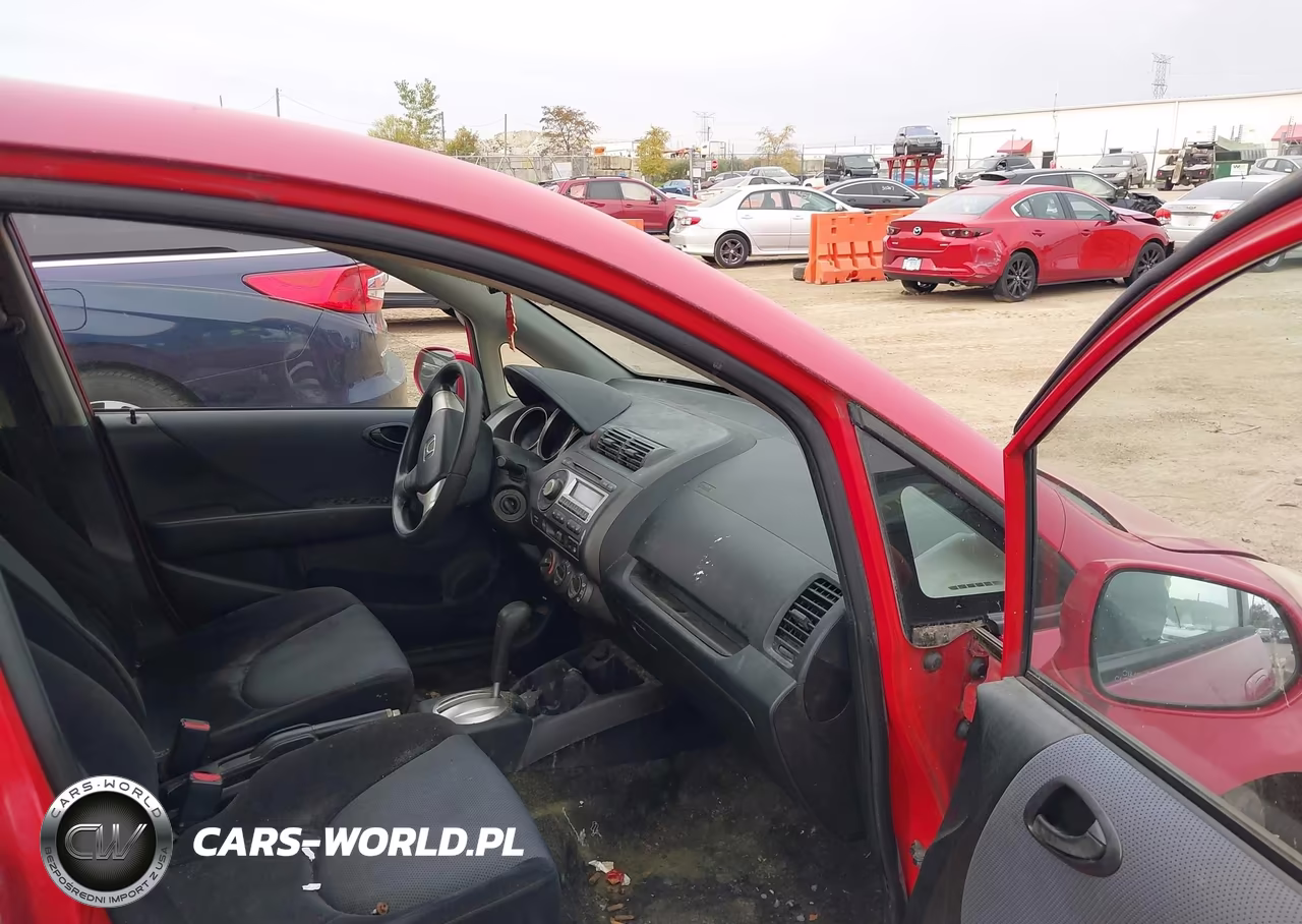 2008 Honda Fit VIN:JHMGD38418S038461 - 5