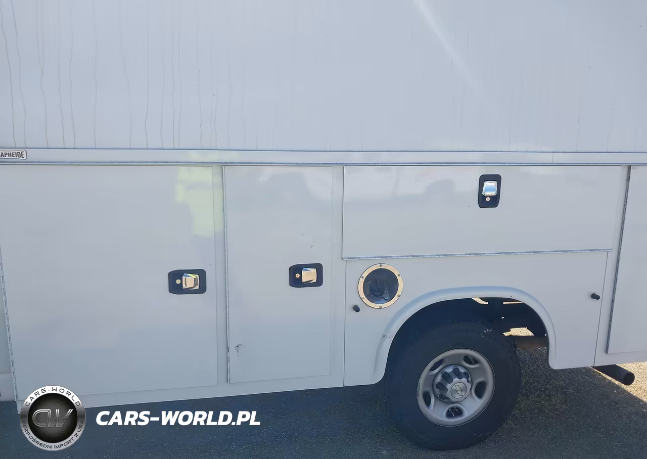 2022 Chevrolet Express Cutaway Work Van VIN:1GB0GRF72N1281440 - 12