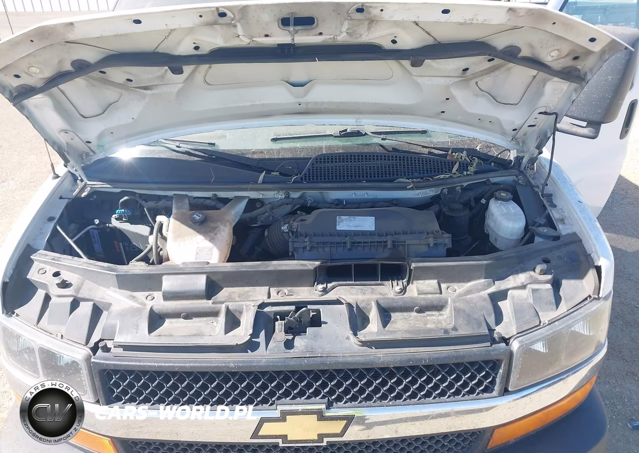 2022 Chevrolet Express Cutaway Work Van VIN:1GB0GRF72N1281440 - 9